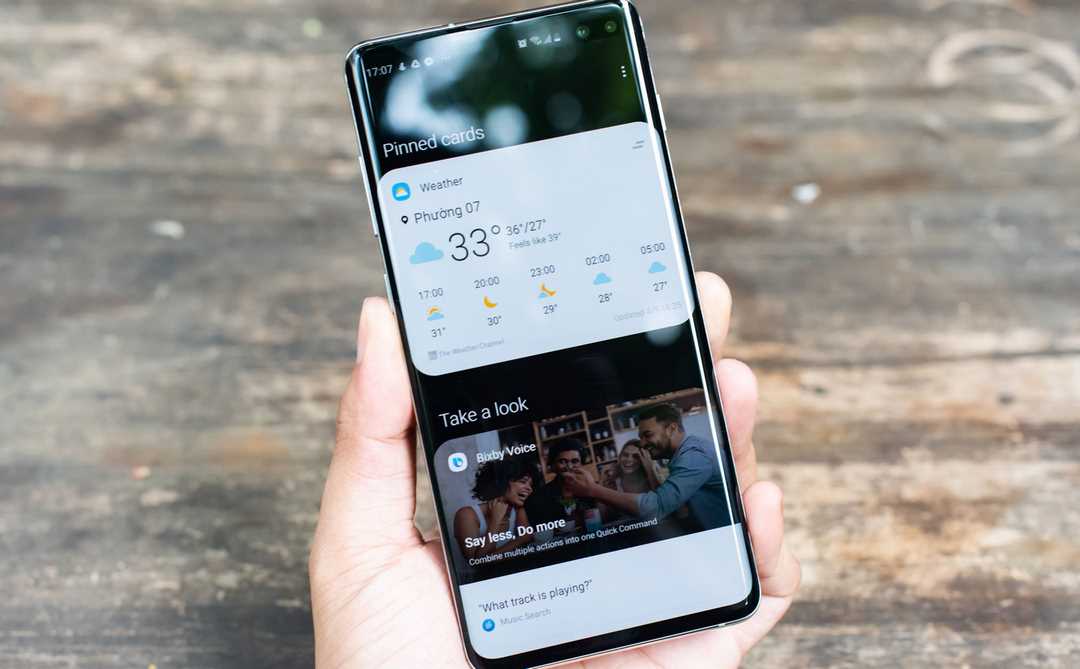 Bixby Home là chức năng màn hình phụ, hiển thị nhiều thông tin hữu ích
