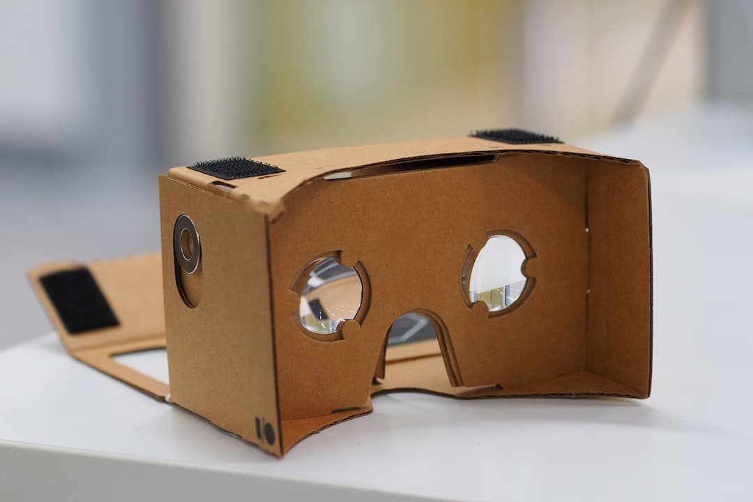  Xem phim 3D bằng Google Cardboard