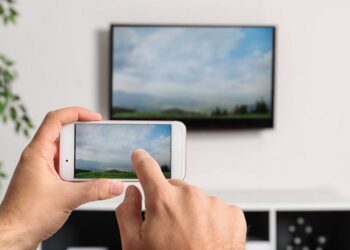 Kết nối điện thoại với tivi giúp người dùng có trải nghiệm thú vị