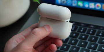 Cách kết nối AirPods với Apple TV